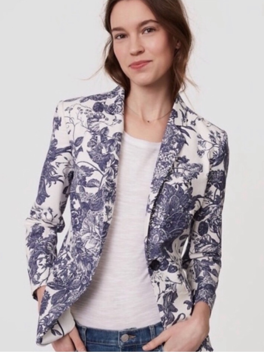 LOFT Tailored Floral Blazer Trompe-l’oeil in White and Navy
